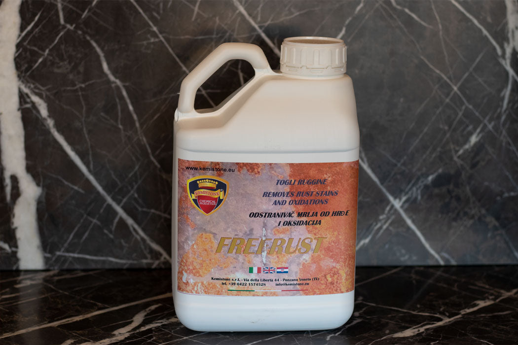 Freerust is an acid based formula that will remove rust stains from granites and it neutralizes ferrous elements in the material that have a yellowish appearance and can change colour and features when exposed to weathering. It can be applied to  : Kashmir White, Bianco Cristal,Camelia White, Panna Fragola, Solar White.