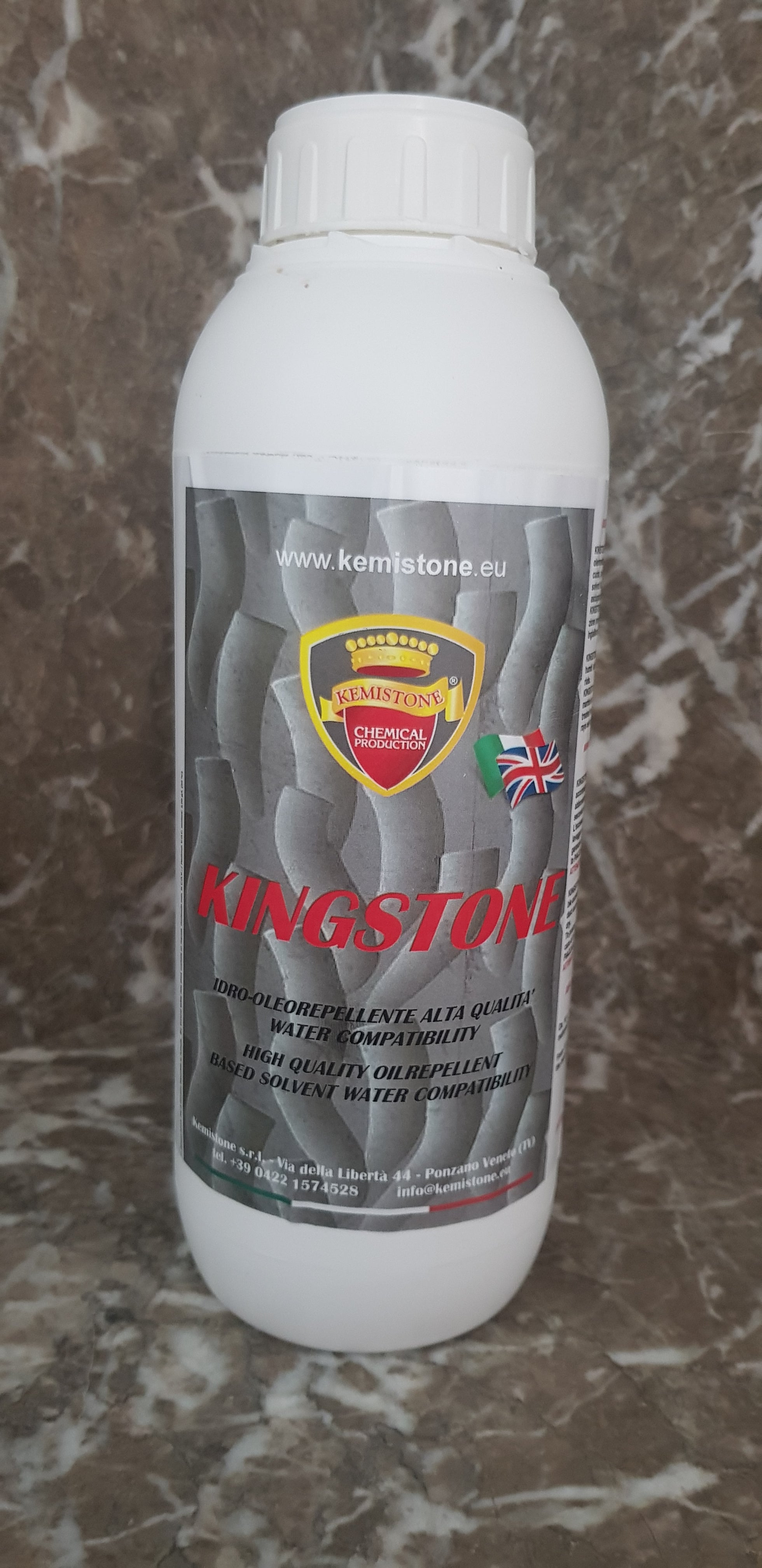Kingstone gives outstanding water and oil repellent characteristics to the material being treated. It can be used to protect any application in marble, stone, limestone, and stone composites. Kingstone will not change the feature of the surface of the stone or its colour. It has an amber appearance but when applied is invisible, resistant to UV rays it will not discolour and is very durable.